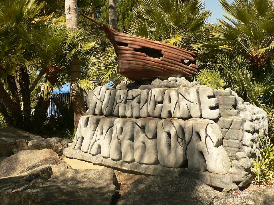 Hurricane Harbor Los Angeles